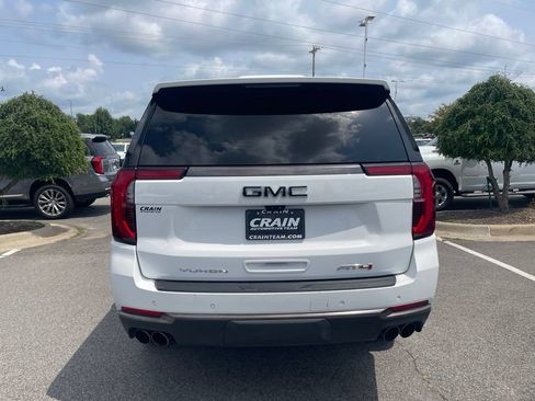 Used 2025 GMC Yukon AT4 Ultimate w/ LPO, Floor Liner Package AWD/4WD image 6