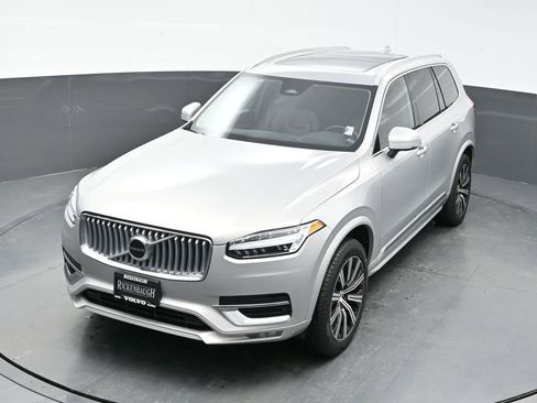 Used 2025 Volvo XC90 B5 Core AWD/4WD image 31