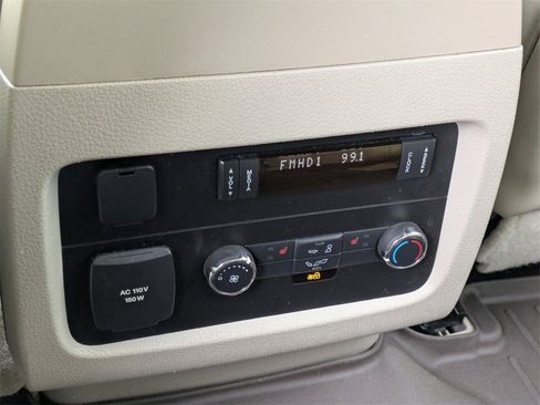 Used 2015 Lincoln Navigator L 4WD image 16