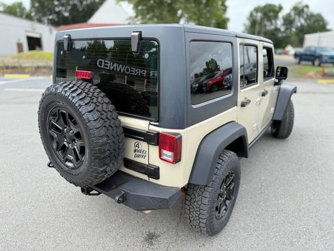 Used 2018 Jeep Wrangler Unlimited Sport AWD/4WD image 18