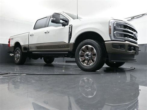 New 2026 Ford F350 King Ranch w/ FX4 Off-Road Package image 24