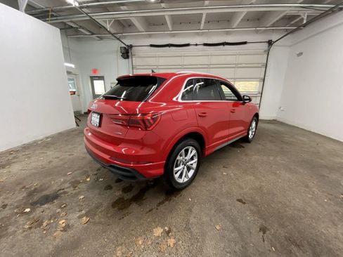 Used 2024 Audi Q3 2.0T Premium image 6