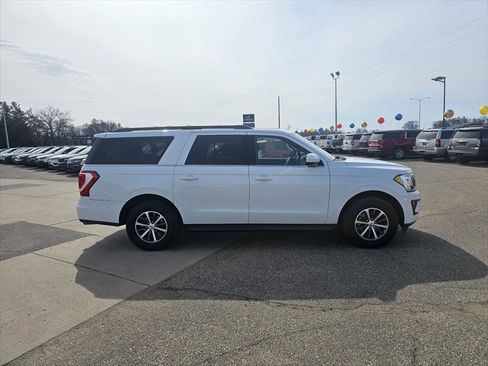 Used 2019 Ford Expedition Max XLT AWD/4WD image 6
