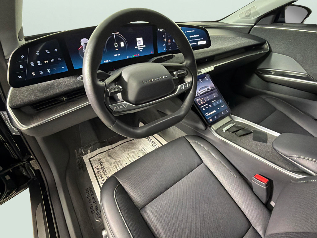 Used 2025 Lucid Air Pure RWD image 19