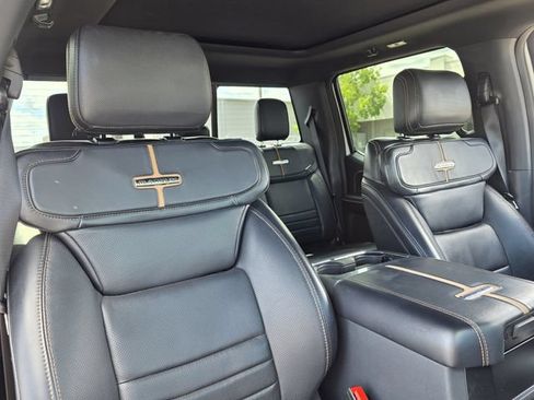 Used 2023 Ford F250 Platinum AWD/4WD image 30