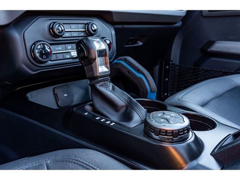 Used 2022 Ford Bronco Black Diamond image 22