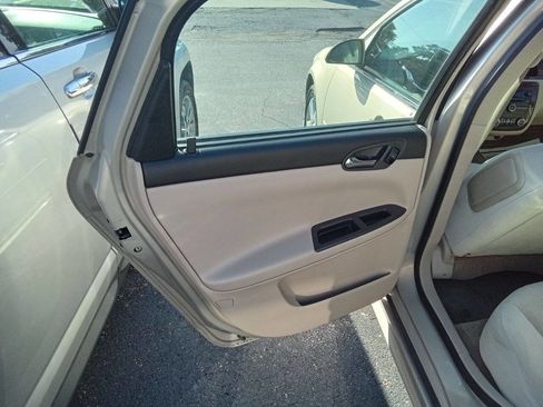 Used 2011 Chevrolet Impala LT image 10
