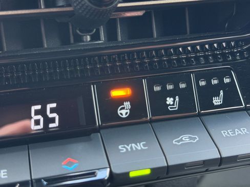 Used 2025 Toyota Land Cruiser AWD/4WD image 21