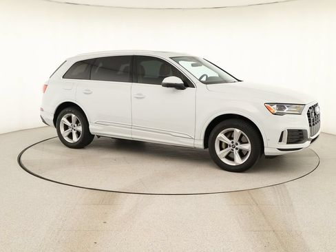 Used 2023 Audi Q7 2.0T Premium Plus w/ Premium Plus Package AWD/4WD image 9