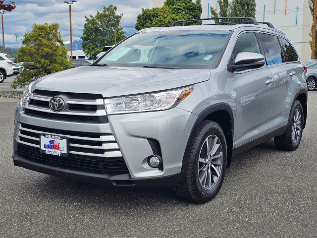 Used 2019 Toyota Highlander XLE AWD/4WD image 7