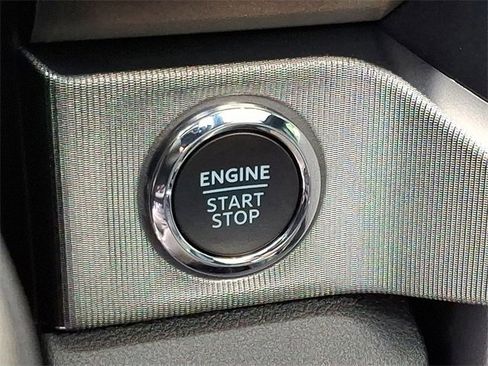 New 2026 Ford F250 Platinum w/ Tremor Off-Road Package image 16