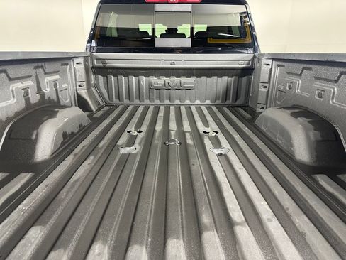 Used 2025 GMC Sierra 2500 AT4 w/ AT4 Premium Plus Package AWD/4WD image 31