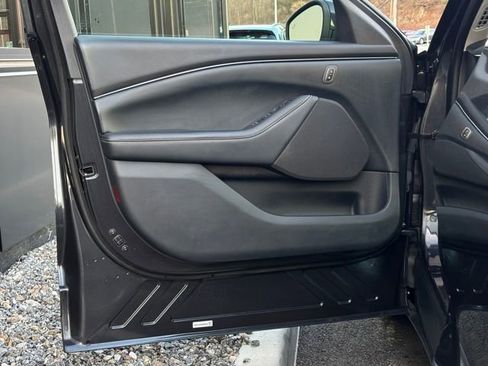 Used 2021 Ford Mustang Mach-E Select image 21