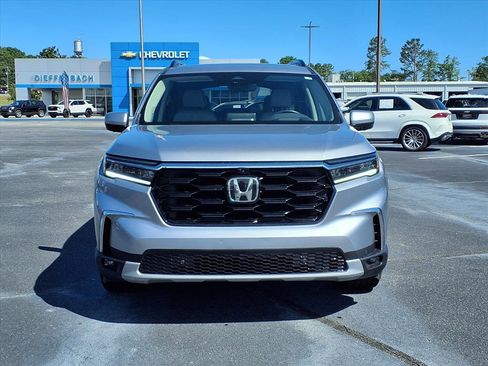 Used 2024 Honda Pilot Elite image 2