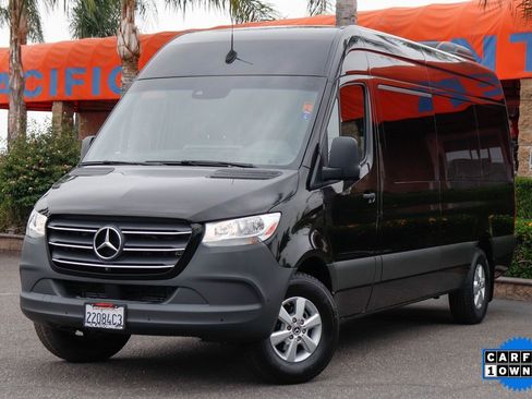 Used 2020 Mercedes-Benz Sprinter 2500 image 4