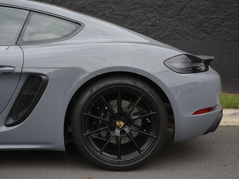 Certified 2025 Porsche 718 Cayman GTS RWD image 32