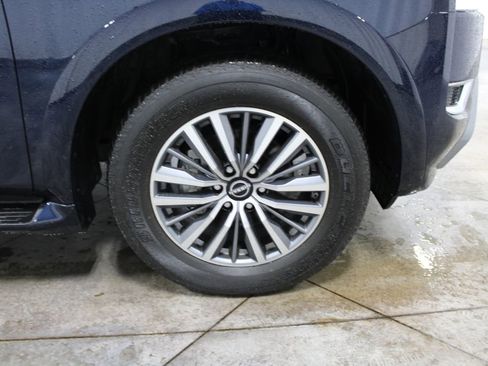 Used 2024 Nissan Armada SL image 42