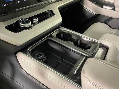 New 2027 Ford Expedition Active RWD image 21