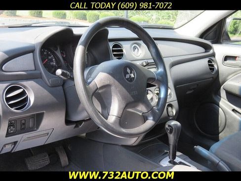 Used 2004 Mitsubishi Outlander LS image 25