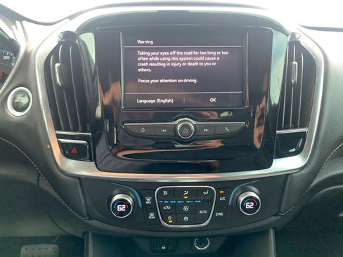 Used 2020 Chevrolet Traverse LS AWD/4WD image 16