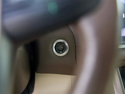 Used 2021 GMC Yukon Denali image 19