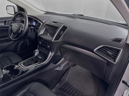 Used 2017 Ford Edge SEL w/ Equipment Group 201A image 27