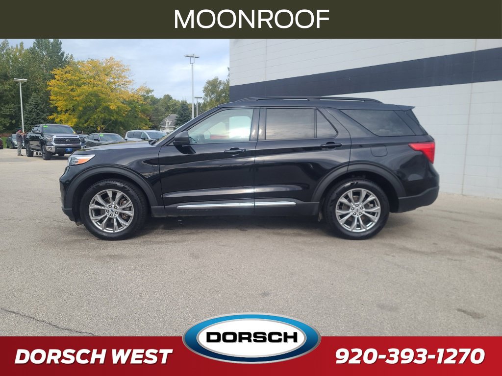 Used 2023 Ford Explorer XLT w/ Equipment Group 202A AWD/4WD image 2