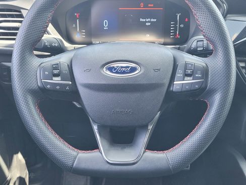 Used 2023 Ford Escape ST-Line image 13
