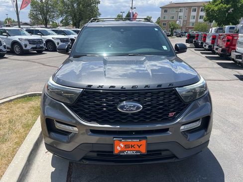 Used 2020 Ford Explorer ST w/ ST Street Pack AWD/4WD image 4