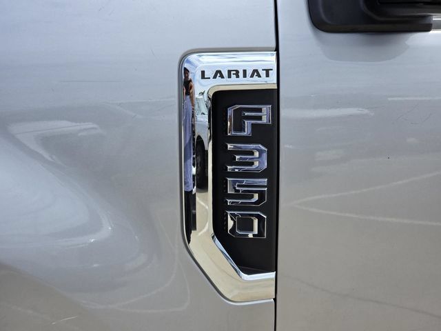 Used 2021 Ford F350 Lariat w/ Lariat Ultimate Package AWD/4WD image 11