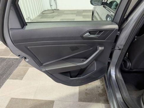 Used 2025 Volkswagen Jetta Sport FWD image 8