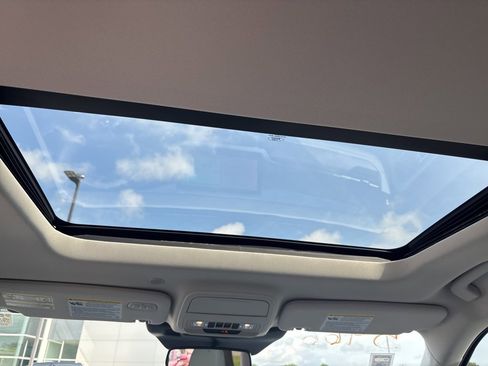 New 2025 Ford Explorer Platinum w/ Ultimate Package image 14