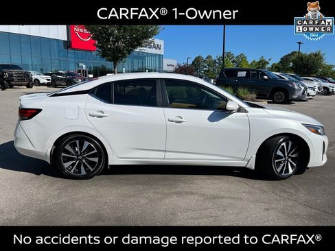 Used 2025 Nissan Sentra SV w/ SV Premium Package FWD image 3