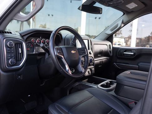 Used 2022 Chevrolet Silverado 1500 LTZ AWD/4WD image 19