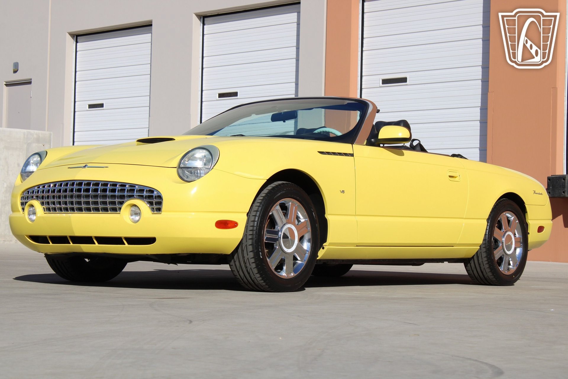 Used 2004 Ford Thunderbird RWD image 25