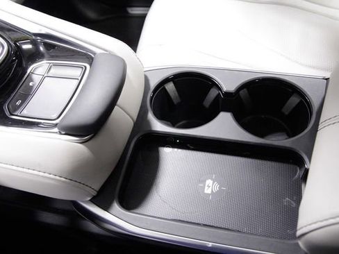 Used 2025 Acura RDX w/ Technology Package image 29