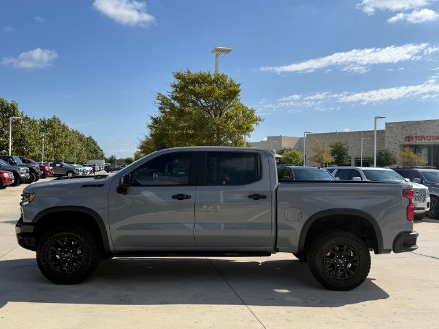 Used 2024 Chevrolet Silverado 1500 ZR2 w/ Technology Package AWD/4WD image 8