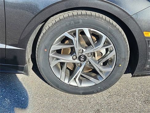 Used 2023 Hyundai Sonata SEL image 8