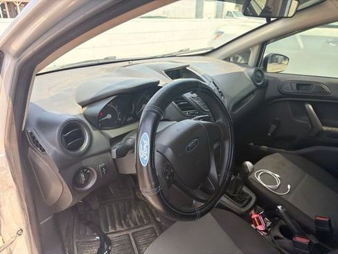 Used 2017 Ford Fiesta S FWD image 11