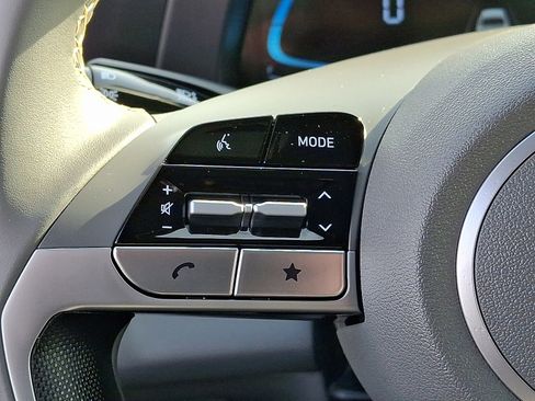 Certified 2025 Hyundai Elantra Sport image 20