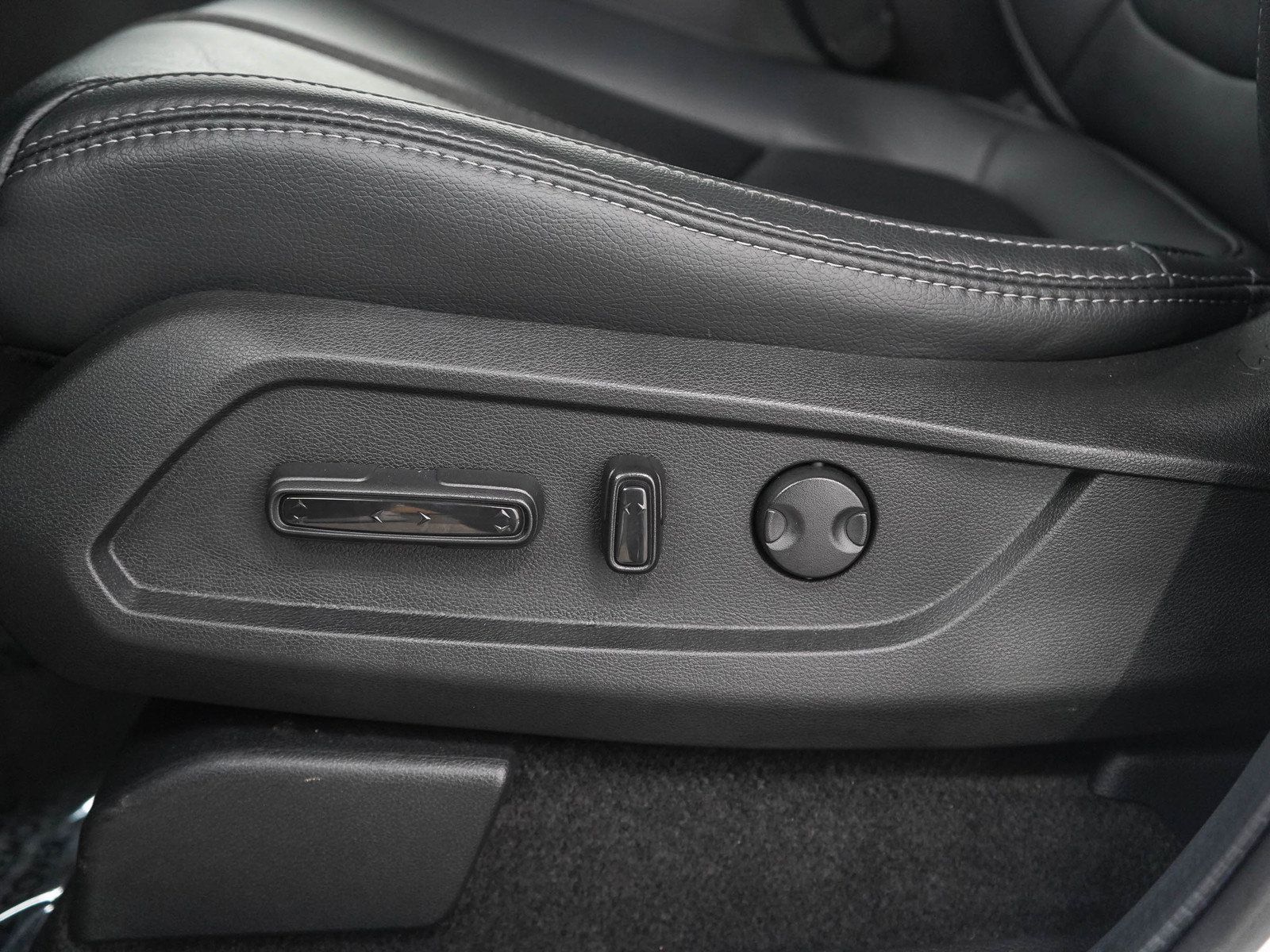Used 2025 Honda Pilot Touring image 28
