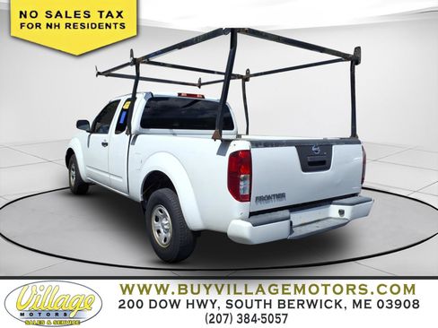 Used 2017 Nissan Frontier S RWD image 3