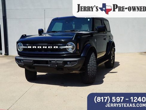 Used 2023 Ford Bronco Outer Banks AWD/4WD image 1