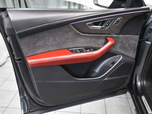 Used 2022 Audi SQ8 Premium Plus w/ Executive Package image 9