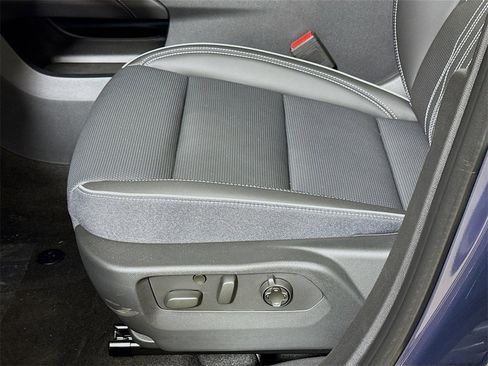 New 2026 Buick Envision Avenir image 17