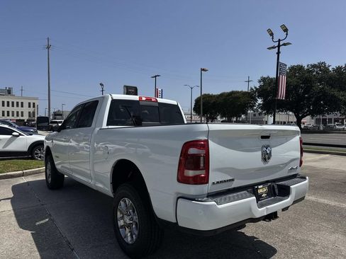 Used 2024 RAM 2500 Laramie AWD/4WD image 5