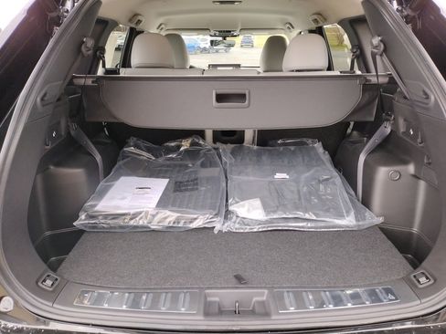 New 2025 Mitsubishi Outlander SE image 9