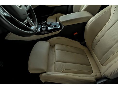 Used 2023 BMW X4 xDrive30i w/ Convenience Package AWD/4WD image 11