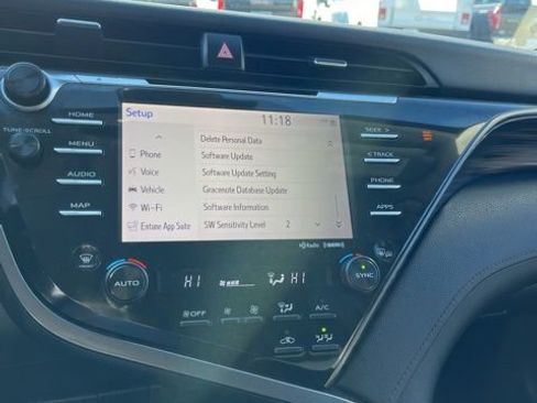 Used 2020 Toyota Camry XLE FWD image 42