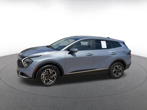 Used 2025 Kia Sportage LX FWD image 8